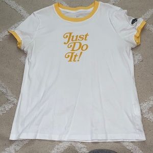 Nike t shirt